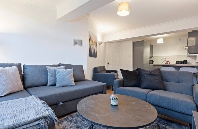 City Centre - Free Parking - Elegant