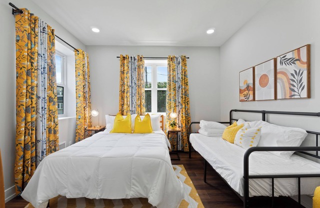 City Duplex Group Stay/Near NYC & Private Parking