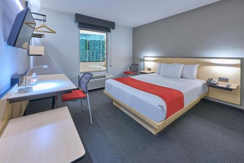 City Express by Marriott Toluca