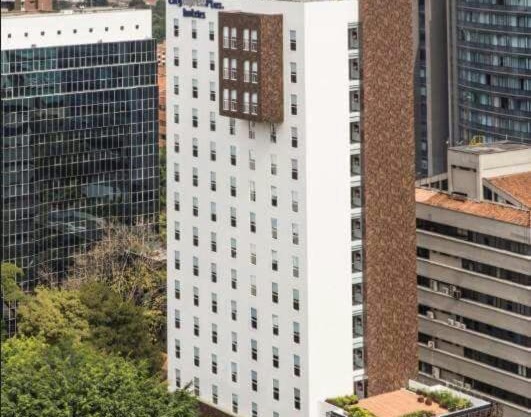 City Express Plus Medellín