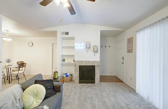 City Getaway-2BED2BA-Central Austin Texas