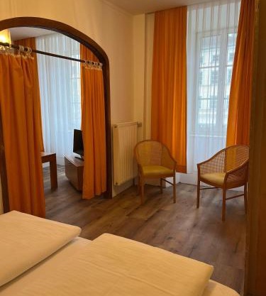 City Hotel Post 12