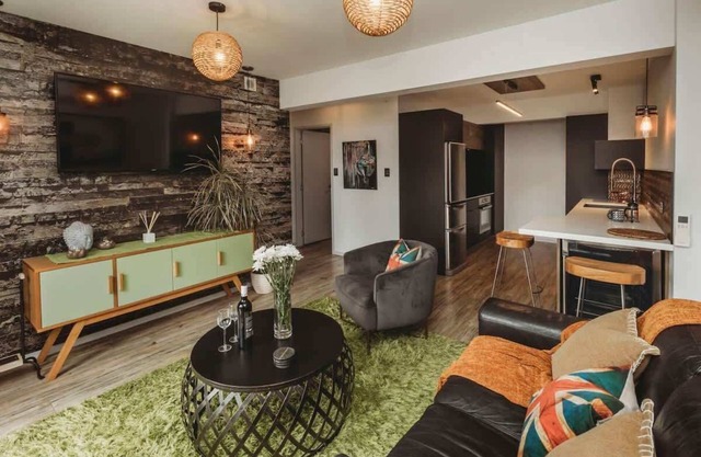 City Living Unit 2 - 5 min stroll to CBD