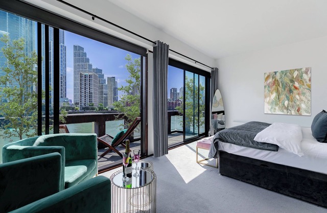 City LuXxo Waterside Home: Family&Friends Love it