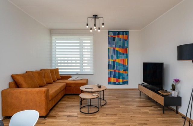 CITYGATE APARTMENT WITH SUN BALCONY