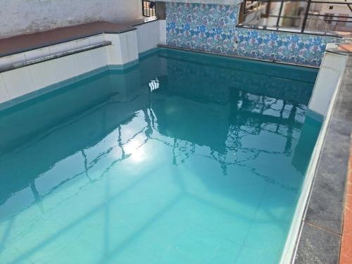 Cityscape Retreat Villa with Fully private Pool