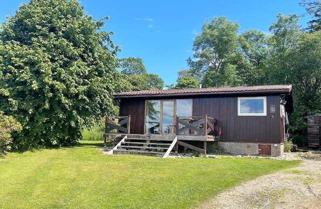 Clamshell Lodge