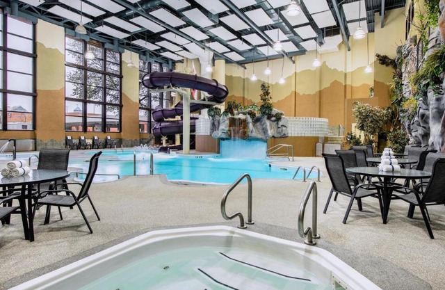 Clarion Hotel & Suites