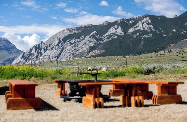 Clarks Fork Canyon Hideaway- your basecamp for Wyoming adventure!