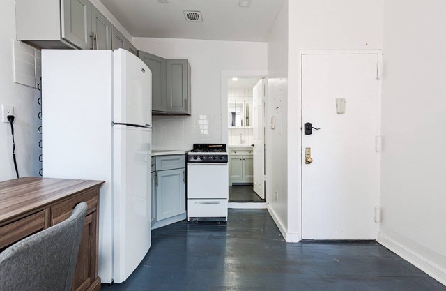 Classic Apartment #1407