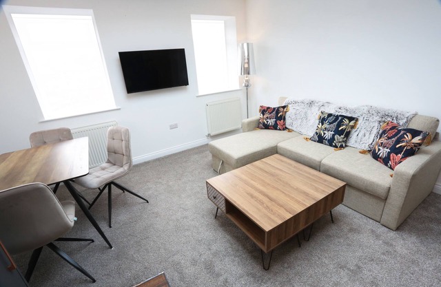 Classic Apartment at Hotl Aparts at Deal House