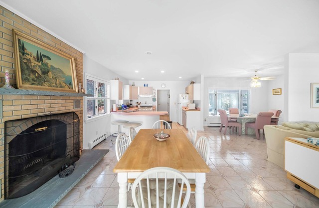 Classic Cape Escape in Charming Cotuit