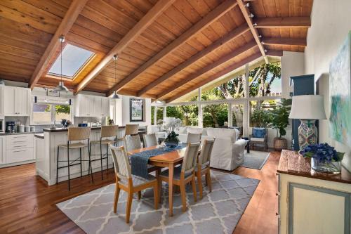 Classic Cottage in the Heart of La Jolla Shores
