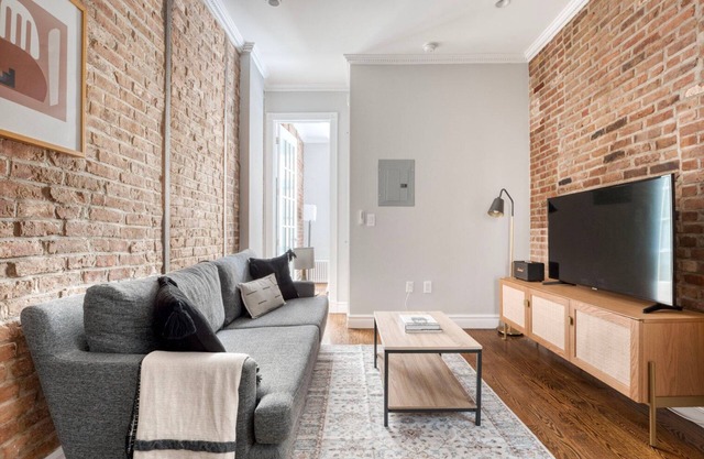 Classic East Village 1BR w/W/D, nr cafes, by Blueground