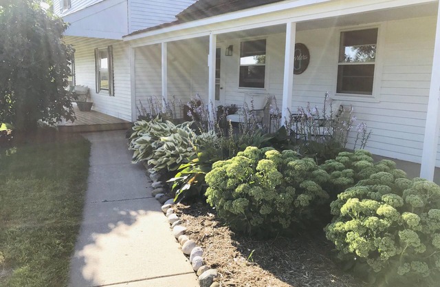 Classic Farmhouse with modern amenities near Elk Rapids and Traverse City
