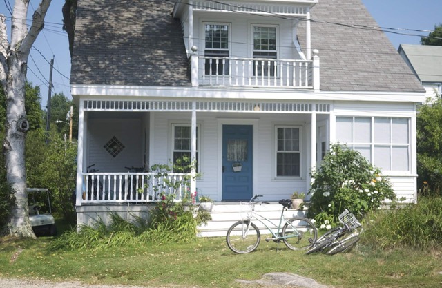 Classic Island Cottage