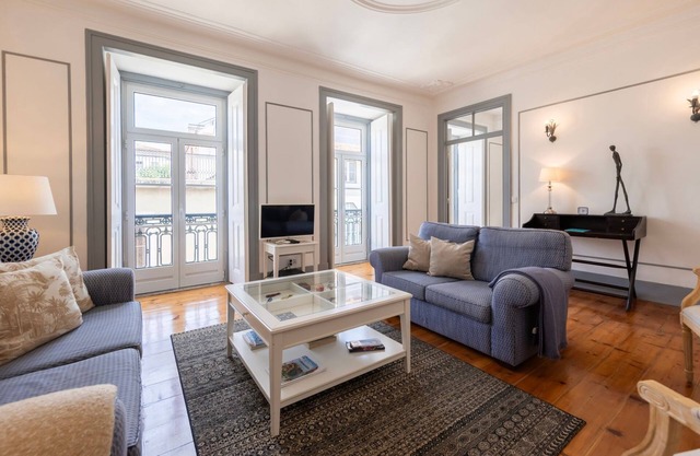 Classic & Super Central Apartment by LovelyStay