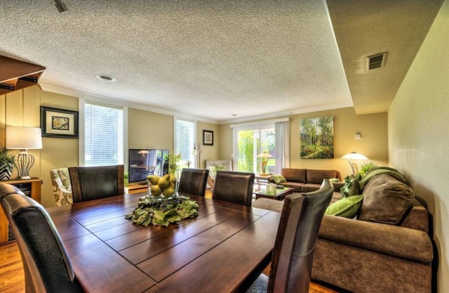 Clean and Close To Boise & Meridian Downtown Eagle