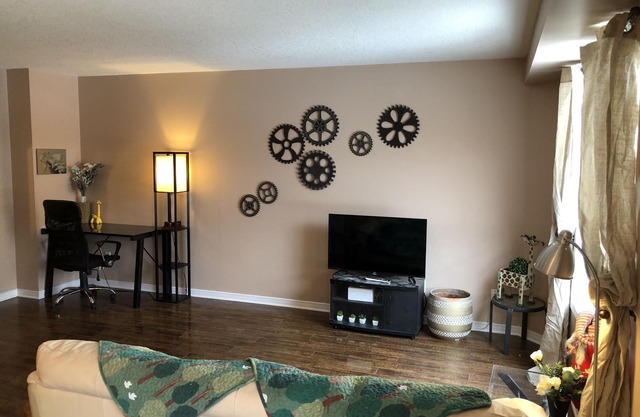 Clean and quiet house near Costco shopping mall
