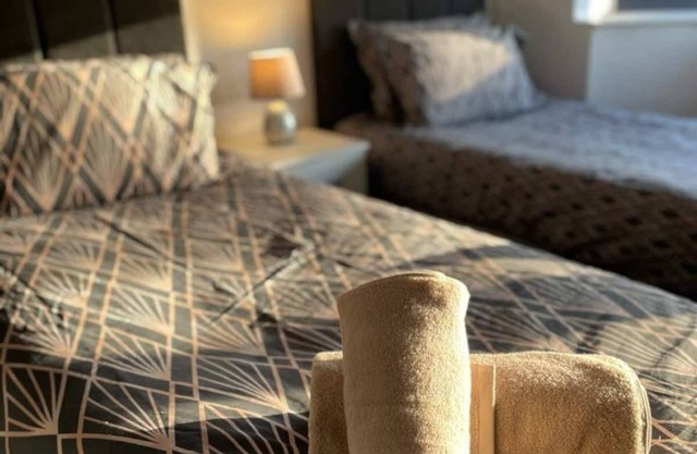 Clean and Secure Contractor Housing *free parking*