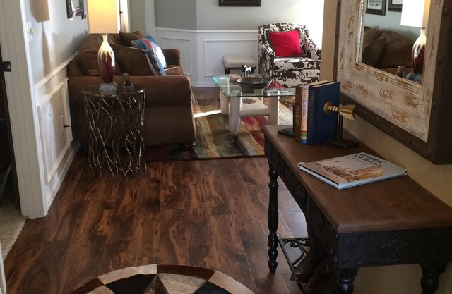 Clean, Light, Centrally Located, Quiet Neighborhood