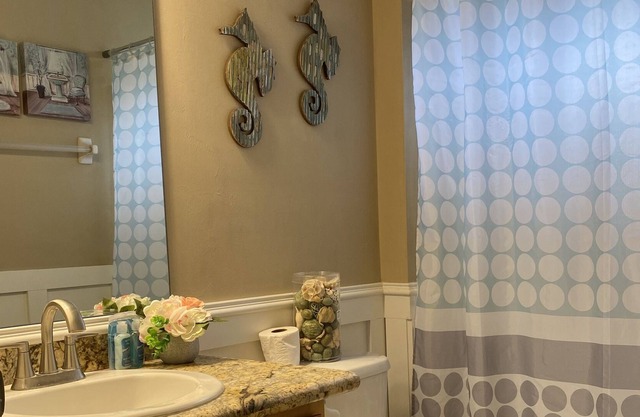 Clean, quiet comfy home