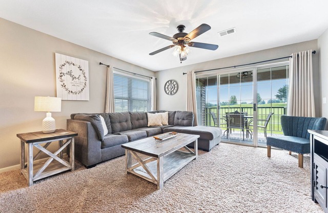 Clean & Spacious 2BR/2BA. Gated resort with amenities