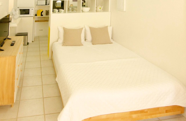 Clementine - Private Studio 50m from Centre Ville