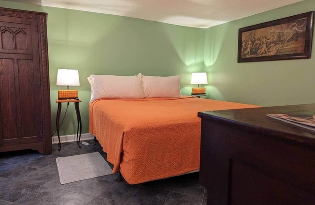 Clementine's Room on Bayou St John