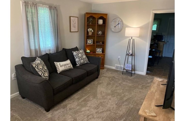 Cliffside Getaway: Turning Stone, Vernon Downs,etc