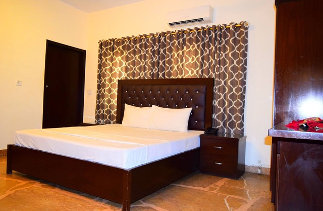 Clifton Guest Houses