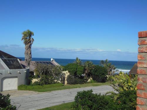 Clivia Cove