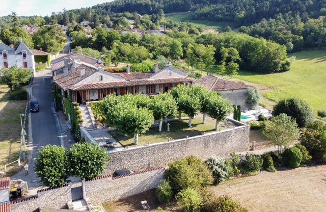 Clos de Mont July, architecture XVIIIe au cœur de la nature