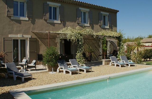 Clos Des Oliviers St Rémy de Provence, quiet close to the city center