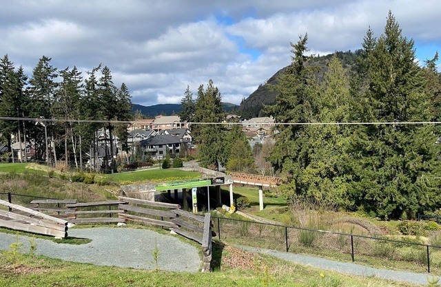 Close to Bear MountainnHuge house that could accommodate a big group.