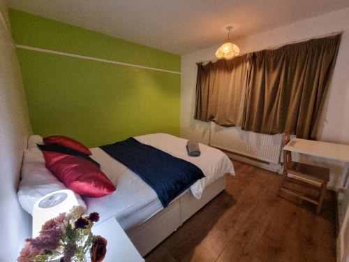 Close to Brunel university West drayton Heathrow airport Stockley park - ub7