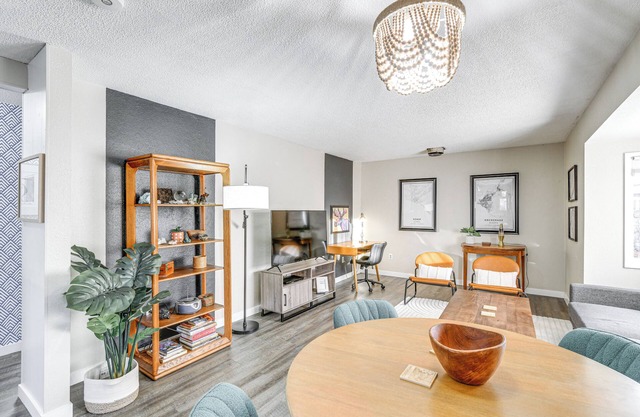 Close to Downtown & Parks: Modern Anchorage Home