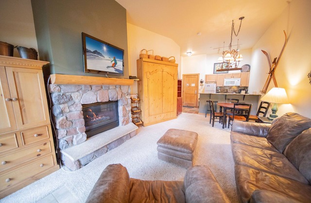 Close to Gondola, Walk to Dining, Hot Tub