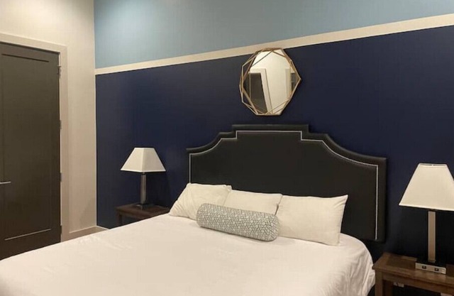 Close to Hospitals & close to the French Quarter! 2BR Unit 202