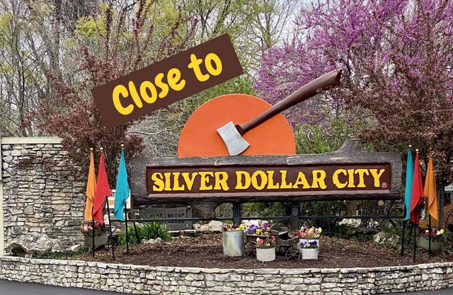 Close to SDC, 2 miles to 76 Strip, pool and patio
