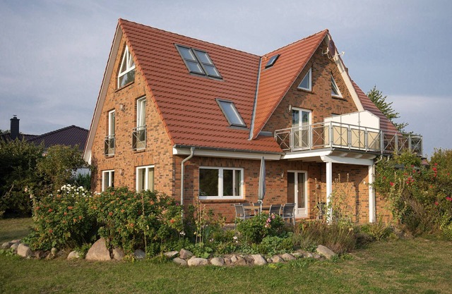 Close to the beach, chic vacation home with beautiful garden - Ferienhaus Hideaway