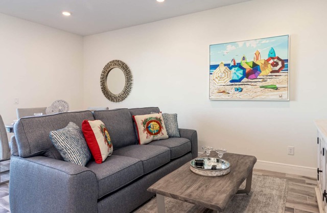 Close to the Happiest Place on Earth, Seaworld & Universal