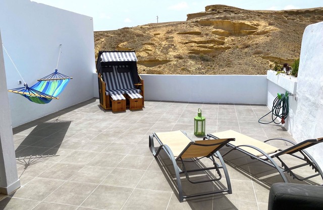Close to the sea & nature. 60 sqm apartment + 60 sqm roof terrace.
