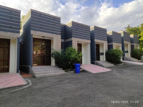 Cloverwoods Motel Mabira