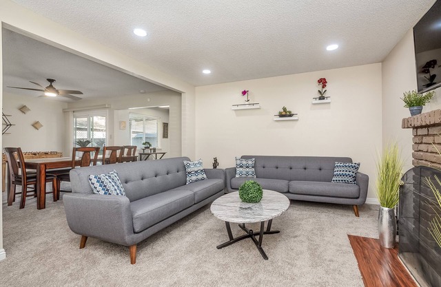 Clovis House with Foosball, 2-Car Garage!