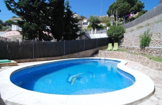 Club Villamar - Comfortable villa for 11 people, private pool and BBQ, just 3 min. drive from the.
