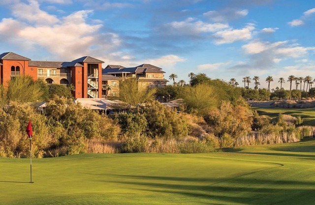*COACHELLA MUSIC FESTIVAL minutes away* Club Wyndham Indio Resort sleeps 4