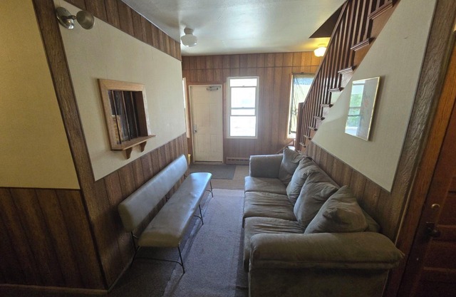 Coal Branch Hotel & Restaurant, Room 9