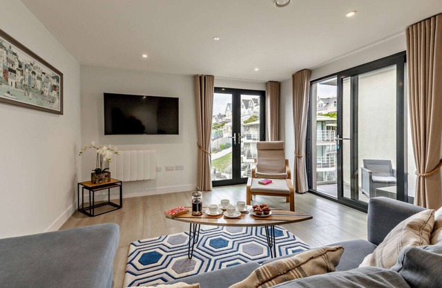 Coast Haven - M12 - Two Bedroom Apartment, Sleeps 4