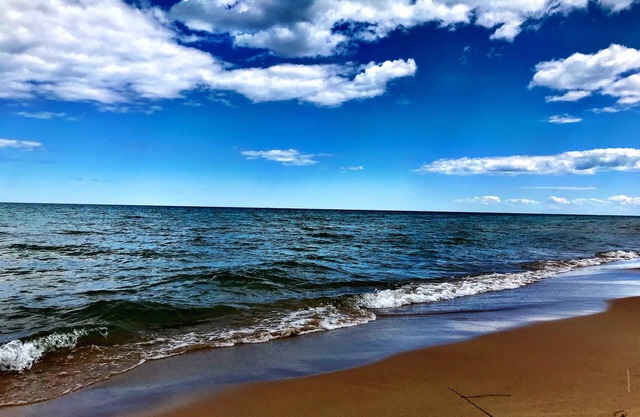 Coastal Breeze · Beachy, Updated Home · Steps to Sandy Lake Huron & Downtown
